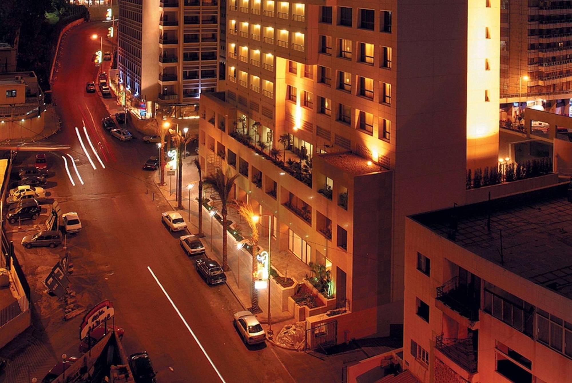Hotel Ramada Plaza By Wyndham Beirut Raouche Exterior foto
